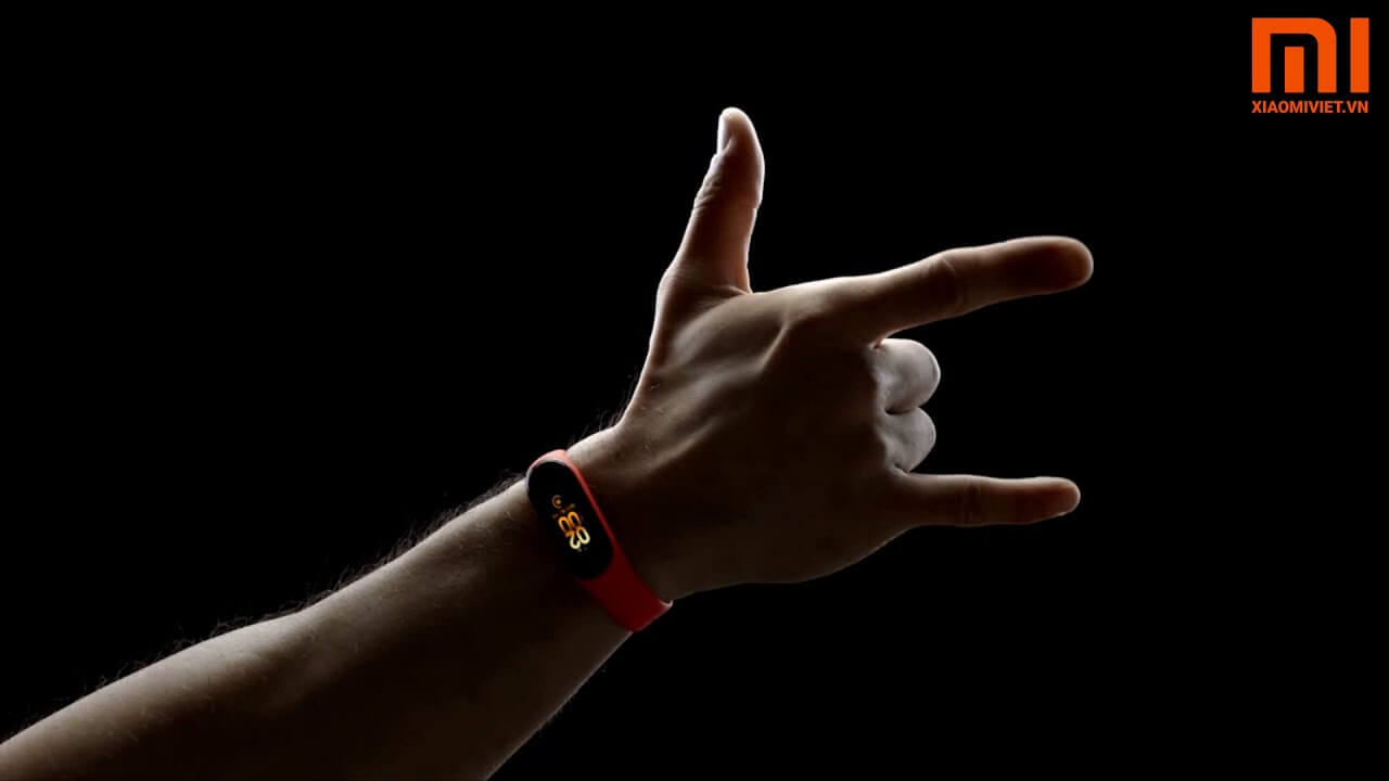 dong ho xiaomi miband 4 dong ho xiaomi miband 4