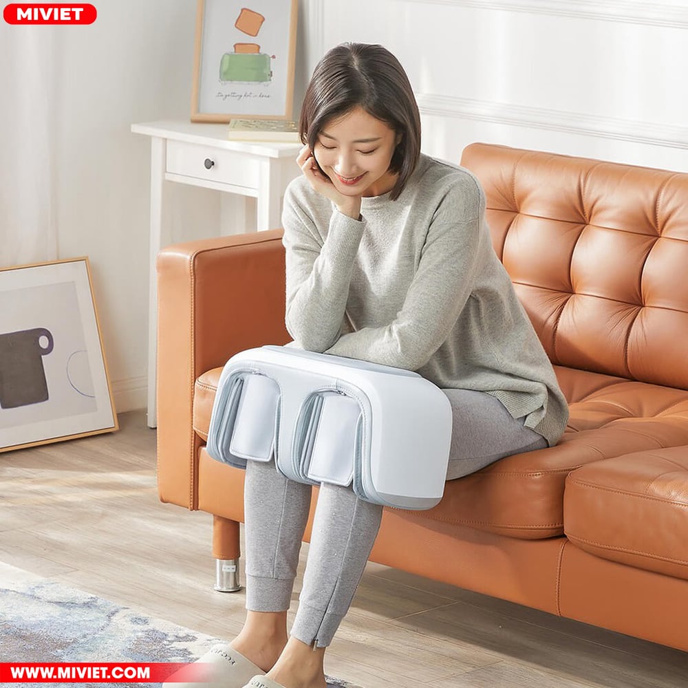 Máy massage chân đa năng Momoda SX383 Momoda SX383 sử dụng trên hai đầu gối